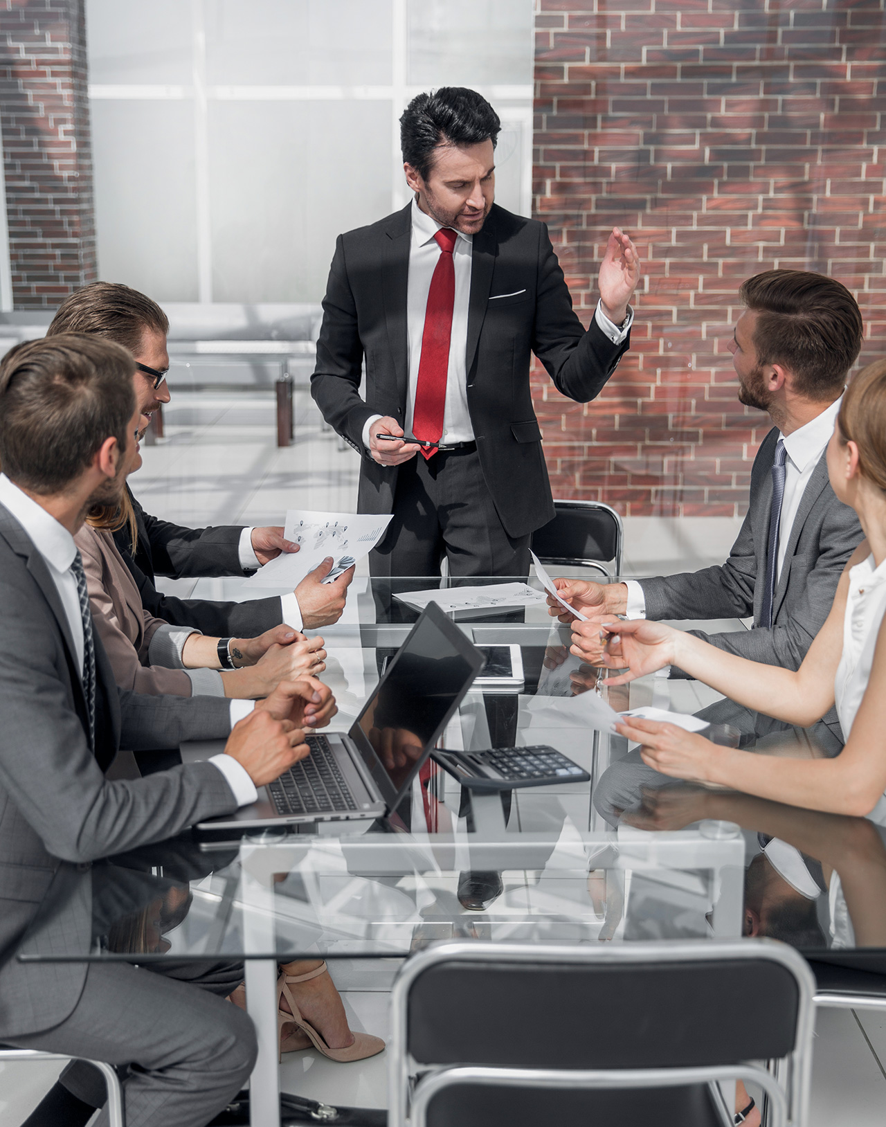 Controlling und Cashflow-Management – Finanzielle Stabilität und strategische Planung Controlling: Transparenz in Finanzen durch Kosten- und Leistungsrechnung, Cashflow-Überwachung und Finanzprognosen